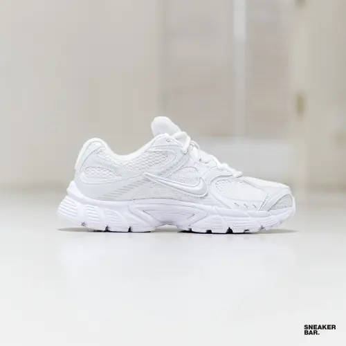 Кроссовки Nike V5 RNR W 