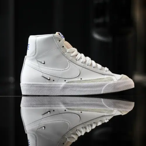 Nike Blazer Mid 77 SE 