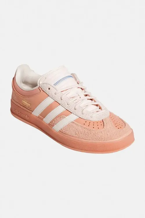 Кожаные кроссовки adidas Originals x Bad Bunny Gazelle Indoor цвет розовый