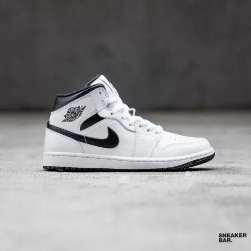 Кроссовки Jordan 1 Mid 