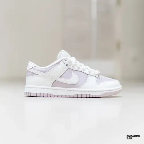 Кроссовки Nike Dunk Low W 