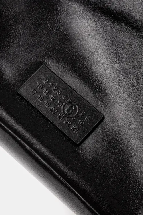Кожаная сумочка MM6 Maison Margiela цвет чёрный SB5ZH0021.P7187.T8013
