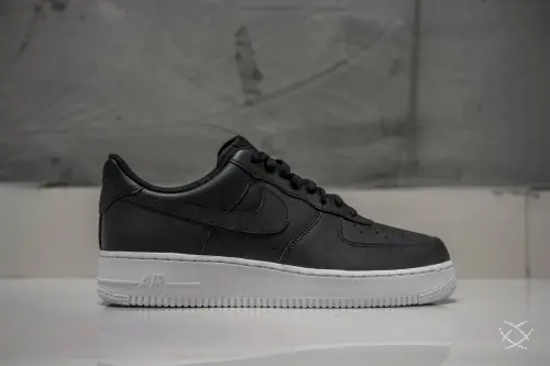 Nike Air Force 1 07 