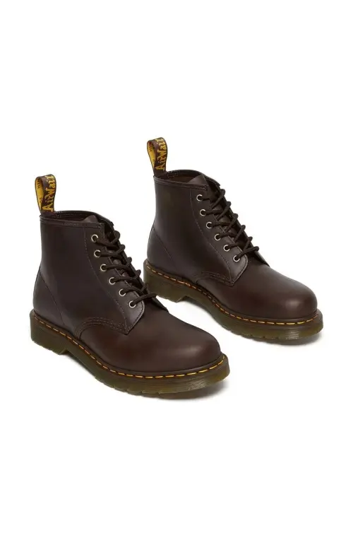 Кожаные полусапожки Dr. Martens 101 женские цвет коричневый на плоском ходу DM27761201
