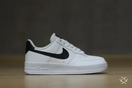 Nike Air Force 1 07 