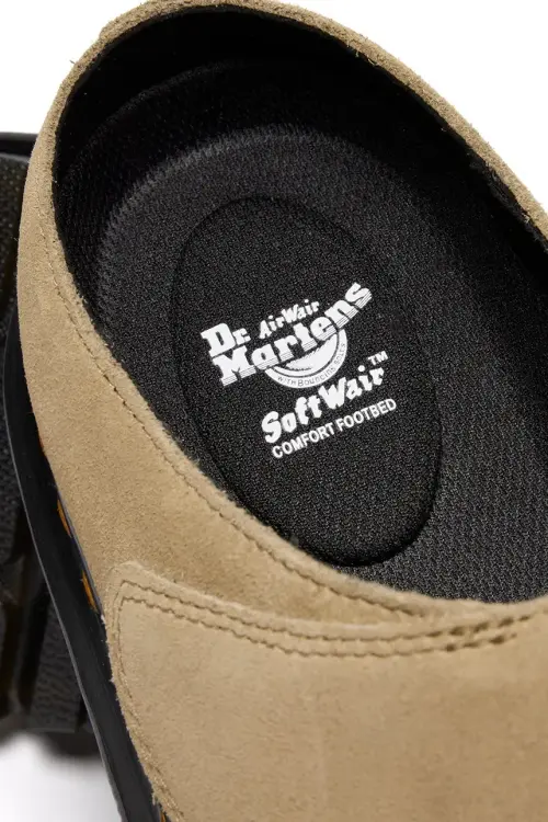 Замшевые шлепанцы Dr. Martens ZebZag AnyWair Mule цвет бежевый