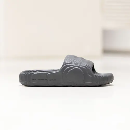 Cланцы Adidas Adilette 22 J 