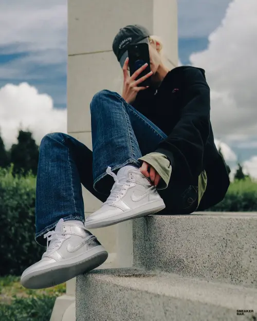 Расцветки Air Jordan 1 Mid, которые нельзя пропустить!