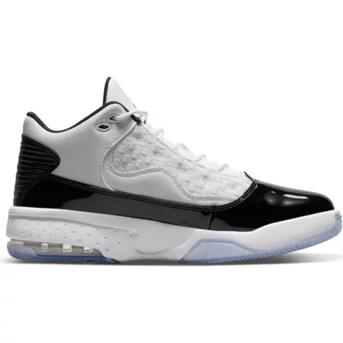 Nike Jordan Max Aura 2 
