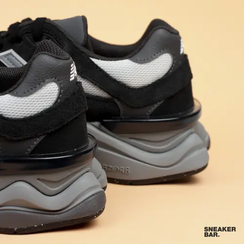Кроссовки New Balance 9060
