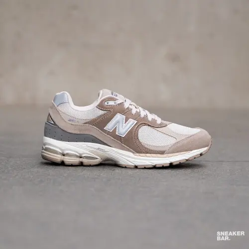 New Balance 2002R 