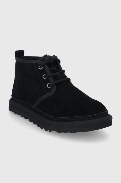 Замшевые ботинки UGG Neumel женские цвет чёрный на плоском ходу с утеплением 1094269.BLK-BLK