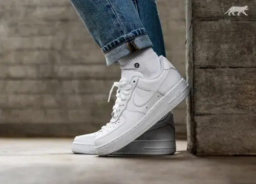 Nike Air Force 1 '07 