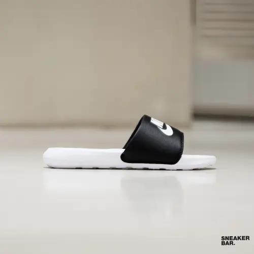 Сланцы Nike Victori One Slide Mix 