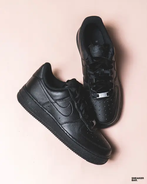 Кроссовки Nike W AIR FORCE 1 07 VINTAGE