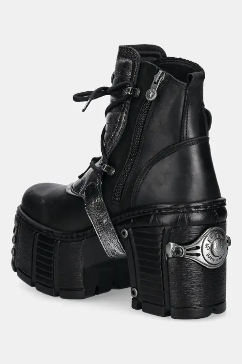 Кожаные полусапожки New Rock ITALI NEGRO BOX PLANE цвет чёрный каблук кирпичик