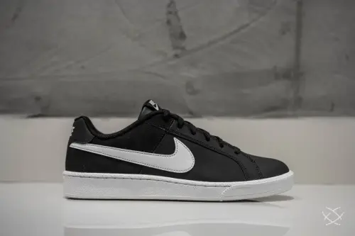 Nike Court Royale Wmns 