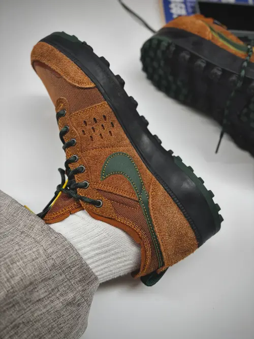 Кроссовки Nike C1TY Premium (HJ4316-201)