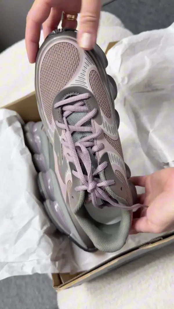 Кроссовки New Balance 2000
