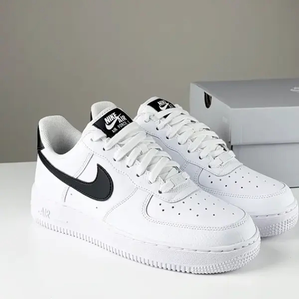 Кроссовки Nike Air Force 1'07 (DD8959-103) обзор модели