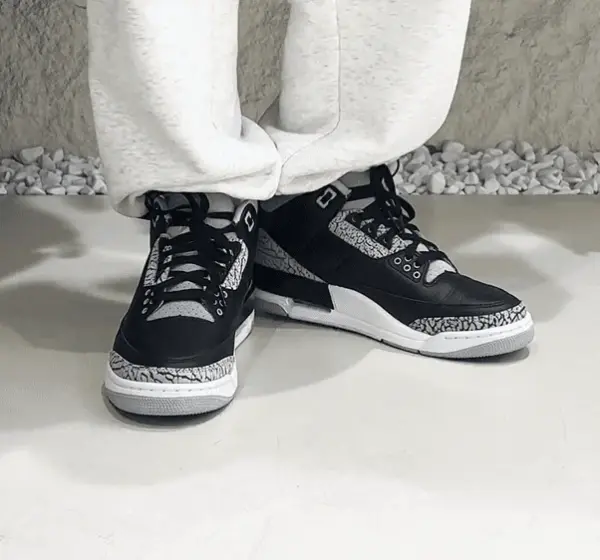 Кроссовки Jordan 3 Retro (CT8532-031) обзор на ногах