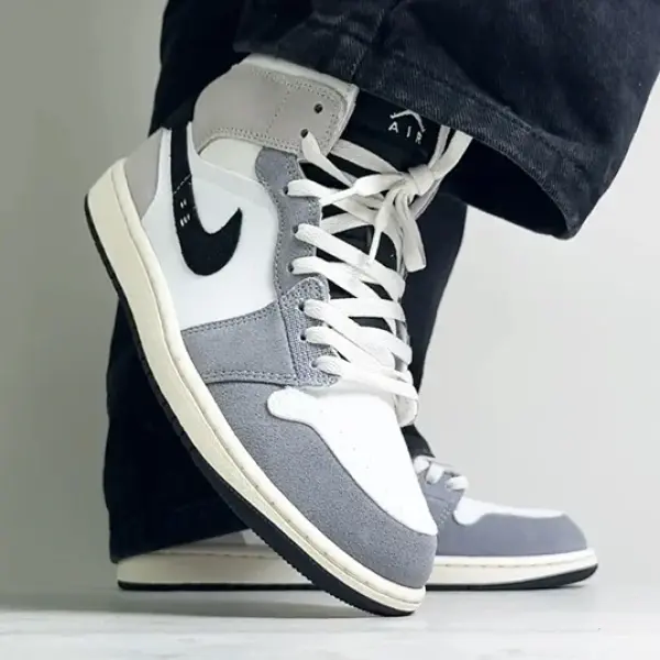 Jordan 1 Mid SE Craft (DZ4136-002) обзор модели на ногах