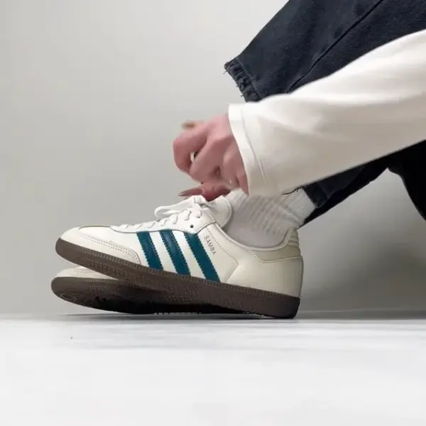 Кеды Adidas Samba OG (IG1963) обзор модели на ногах