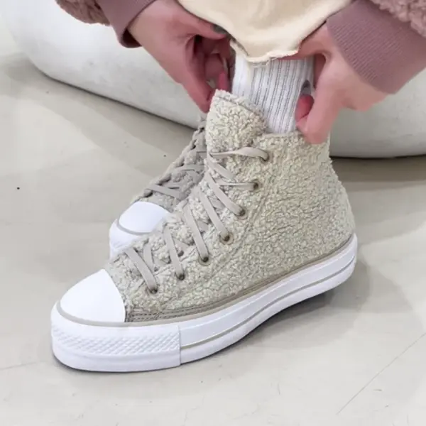 Кеды Converse Platform Sherpa (A05509C) обор на ногах