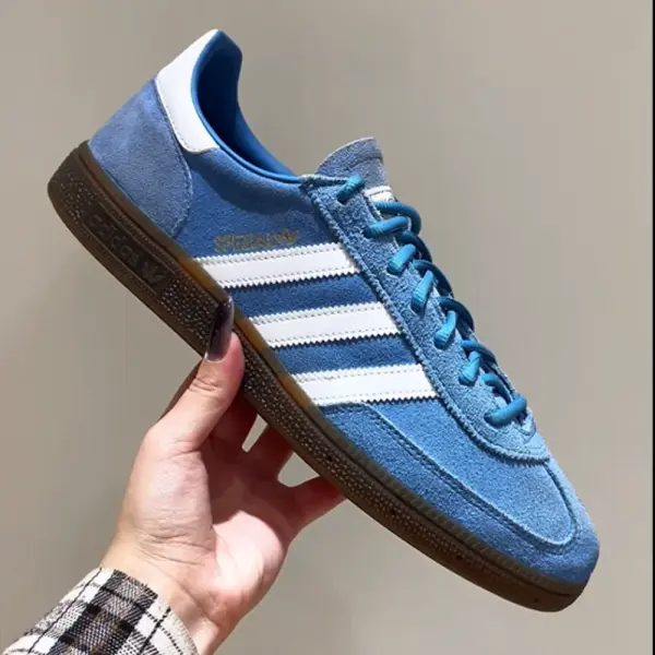 Кеды Adidas Handball Spezial (BD7632) обзор на руках