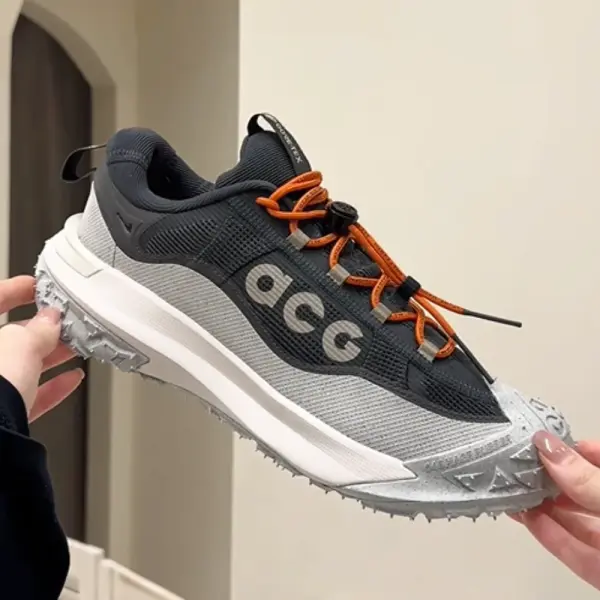 Кроссовки Nike ACG Mountain FLY 2 Low Goretex (HF6245-002) обзор в руках