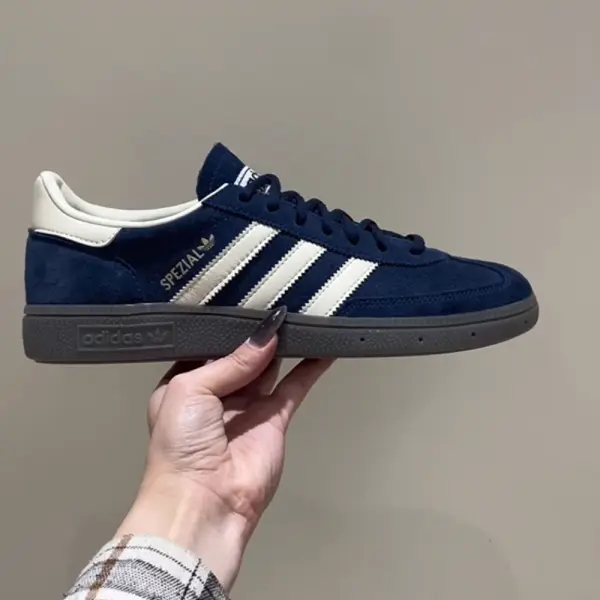 Кеды Adidas Handball Spezial (IF7087) обзор модели