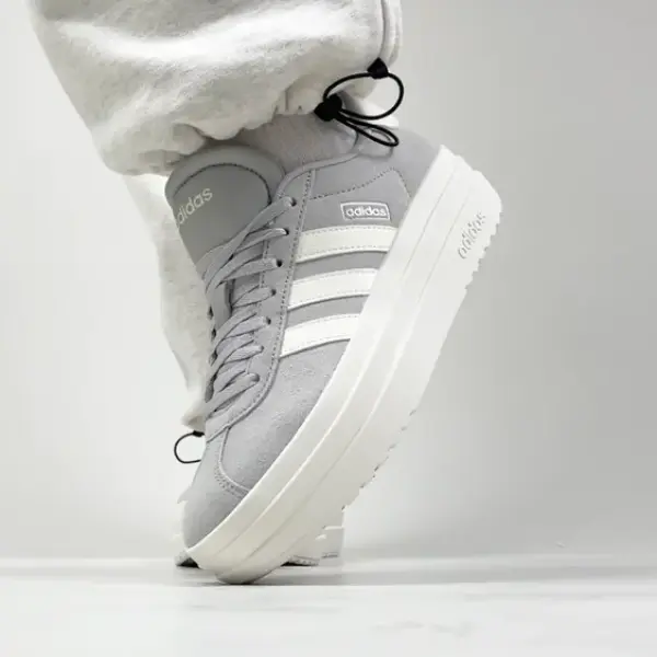 Видео Кеды Adidas VL Court Bold (IF9784)