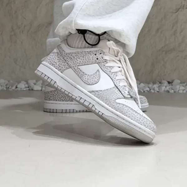 Кроссовки Nike Dunk Low Premium (FV6516-001) обзор на ногах