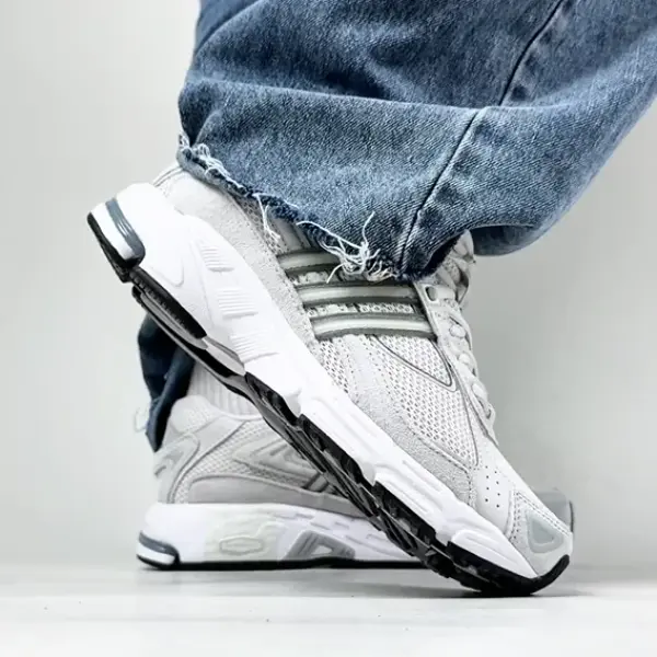 Кроссовки Adidas Response CL W (ID4290) обзор модели