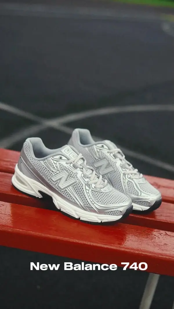 Видео Кроссовки New Balance 740 (U740SG2)