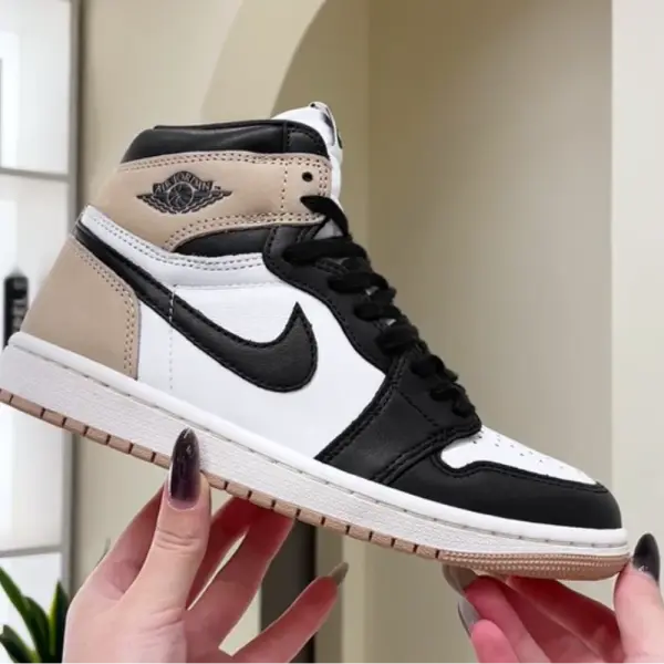 Кроссовки Jordan 1 Retro High OG (FD2596-021) обзор в руках