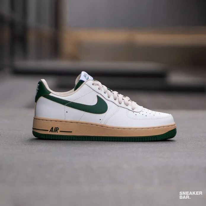 Кроссовки Nike Air Force 1 07 (DZ4764-133)