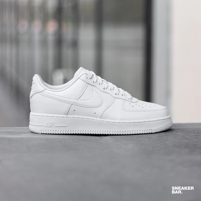 Кроссовки Nike Air Force 1 07 Flyease