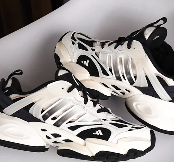 Кроссовки Adidas XLG Runner Deluxe (JR0577)