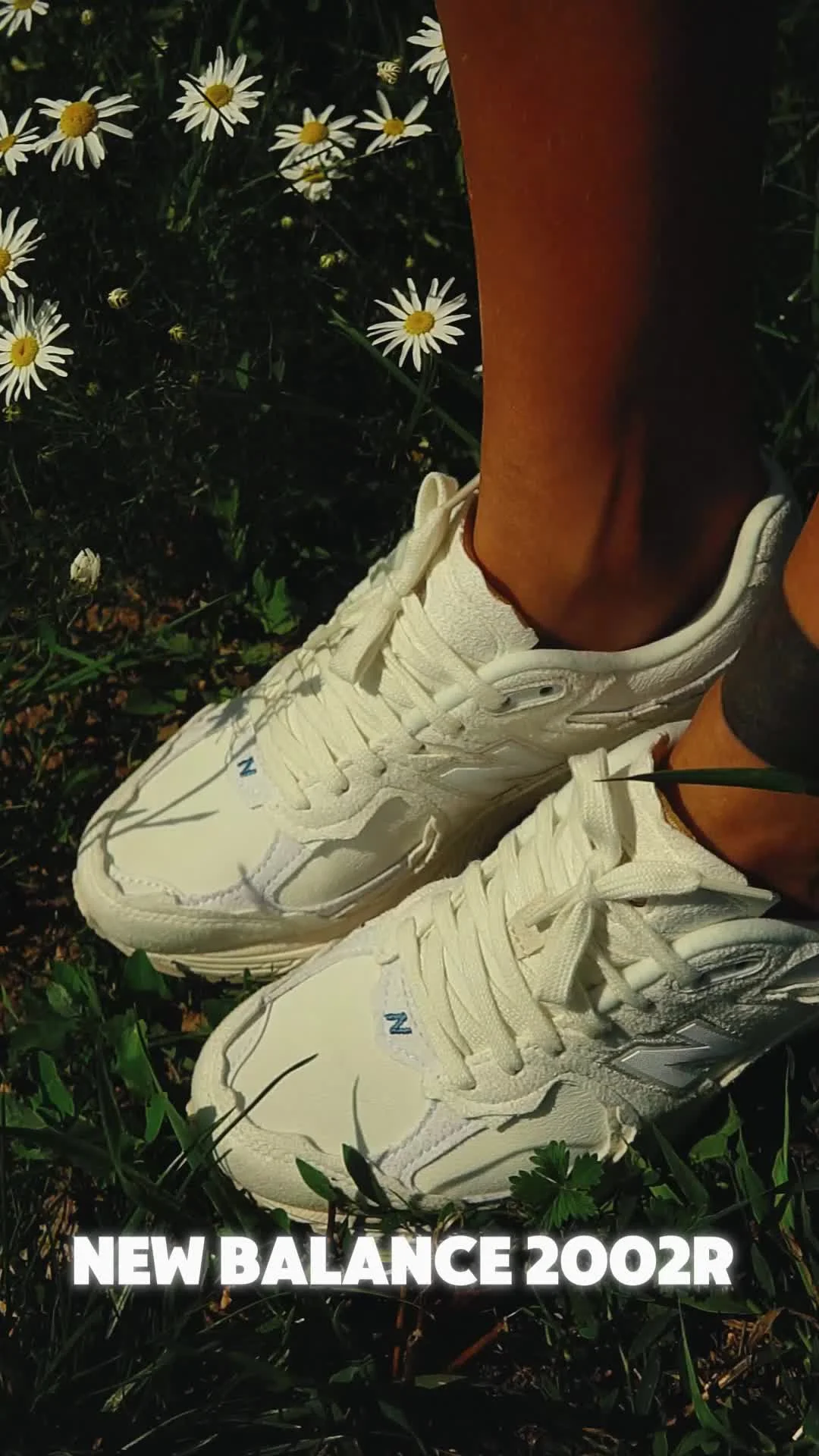 Кроссовки New Balance 2002R (M2002RDC)