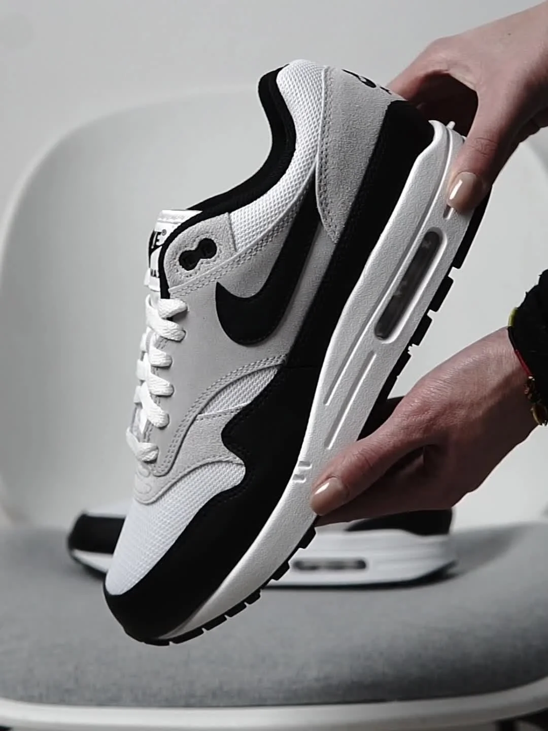 Кроссовки Nike Air Max 1 ESS (FZ5808-102)