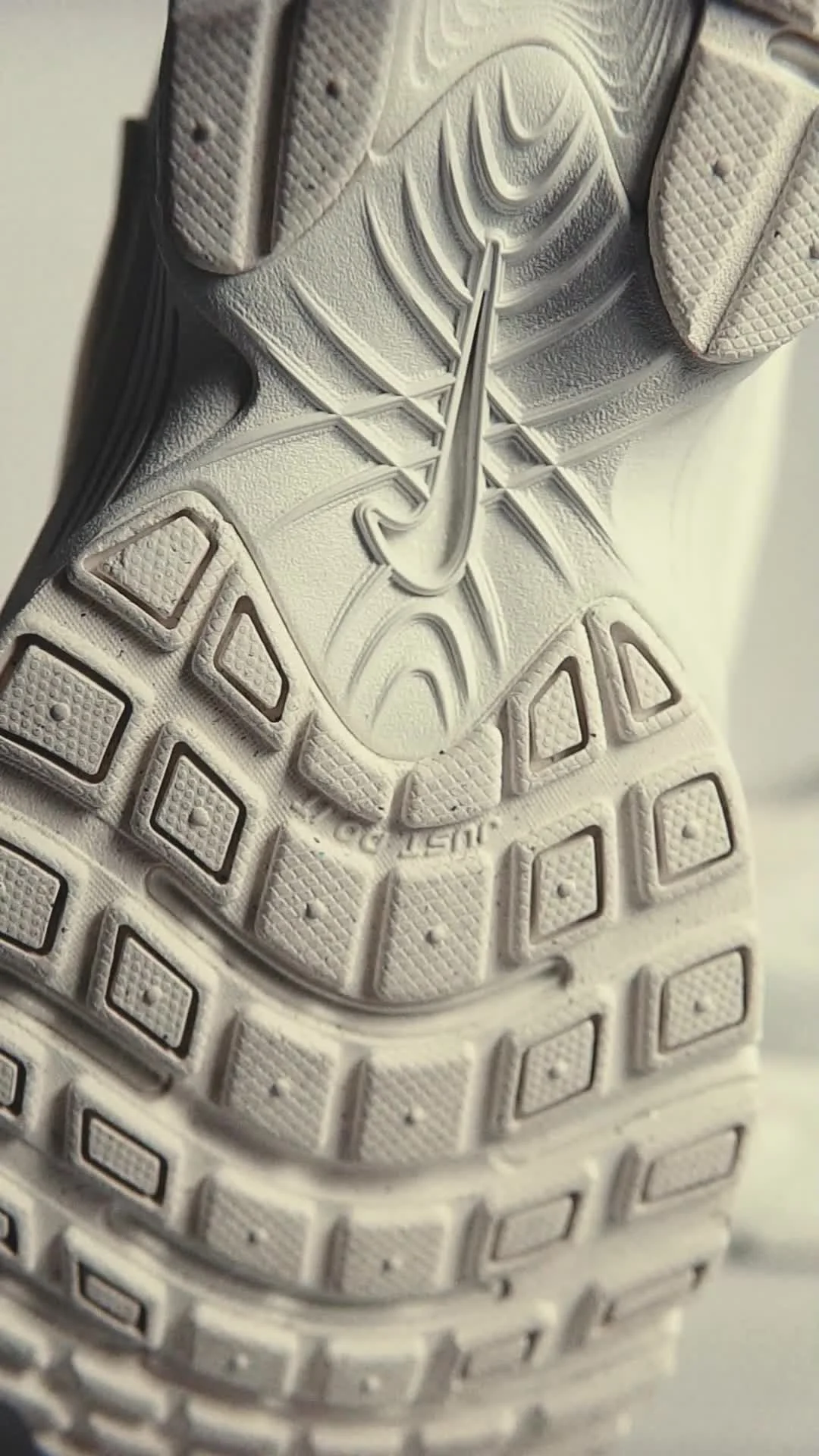 Nike W V5 RNR (IQ0276-030)