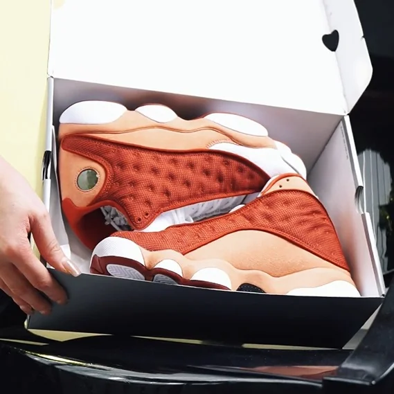 Кроссовки Jordan 13 Retro (DJ5982-601)