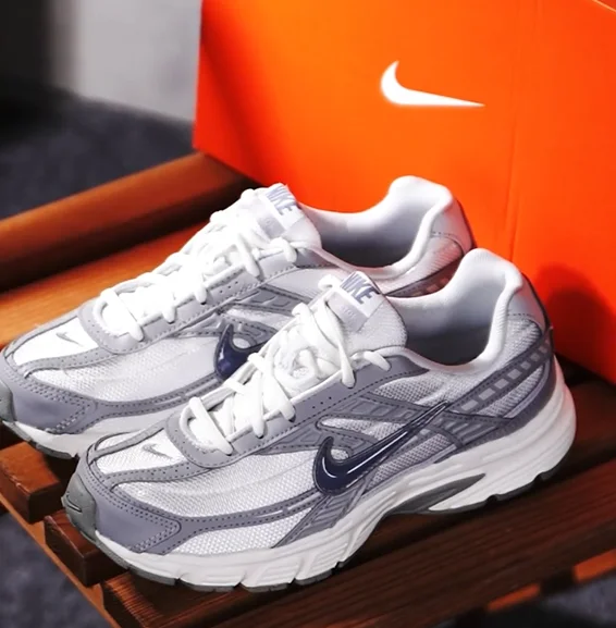 Кроссовки Nike Initiator W (HQ1511-121)