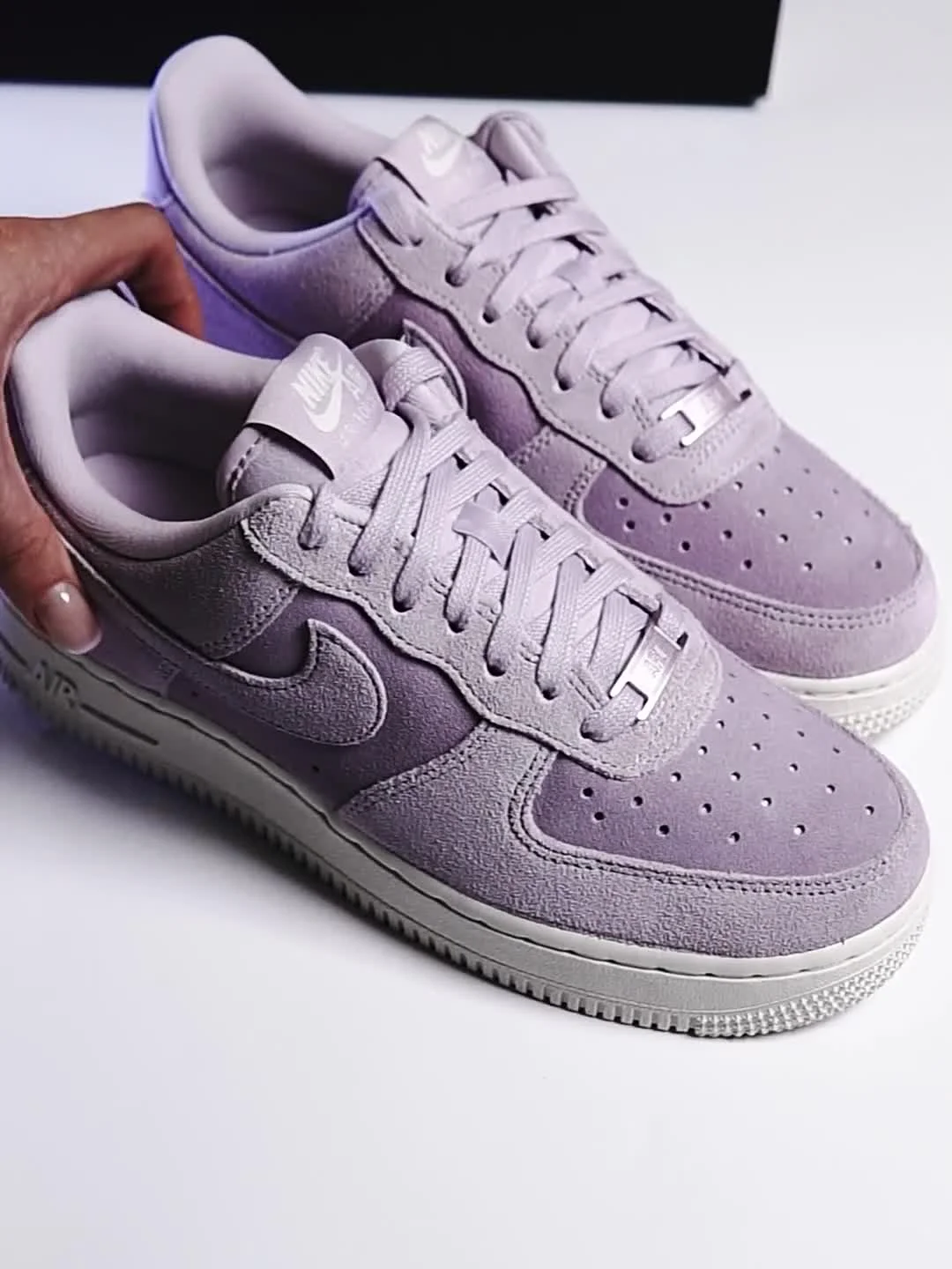 Кроссовки Nike Air Force 1 07 W (HJ5336-500)