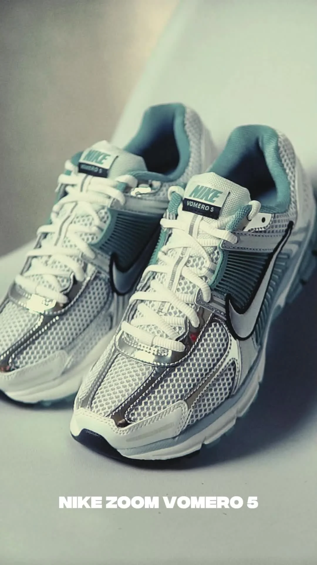 Nike Zoom Vomero 5 (HF1877-101)