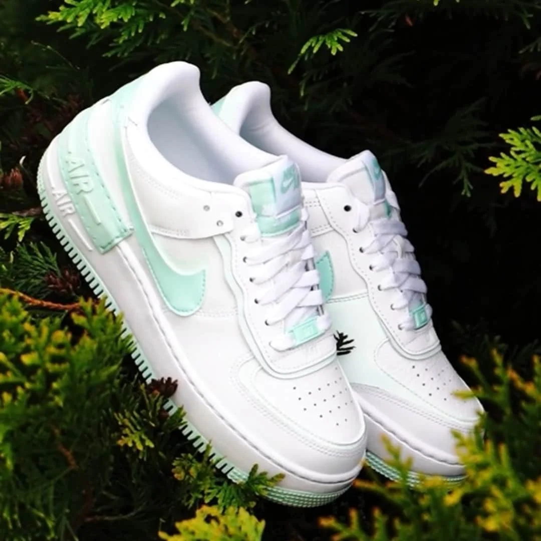 Стильные кроссовки Nike Air Force 1 Shadow в белом цвете