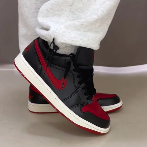 Кроссовки Jordan 1 Low (DС0774-061)