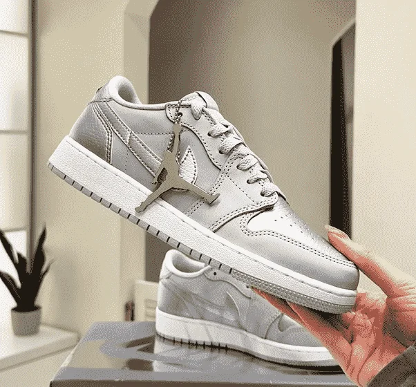 Кроссовки Jordan 1 Retro Low OG (CZ0858-002)