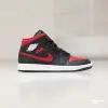 Jordan 1 Mid (DQ8426-067)